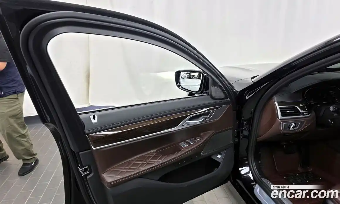 BMW 7 серия 2020 3.0 автомат (гидро), фото 14