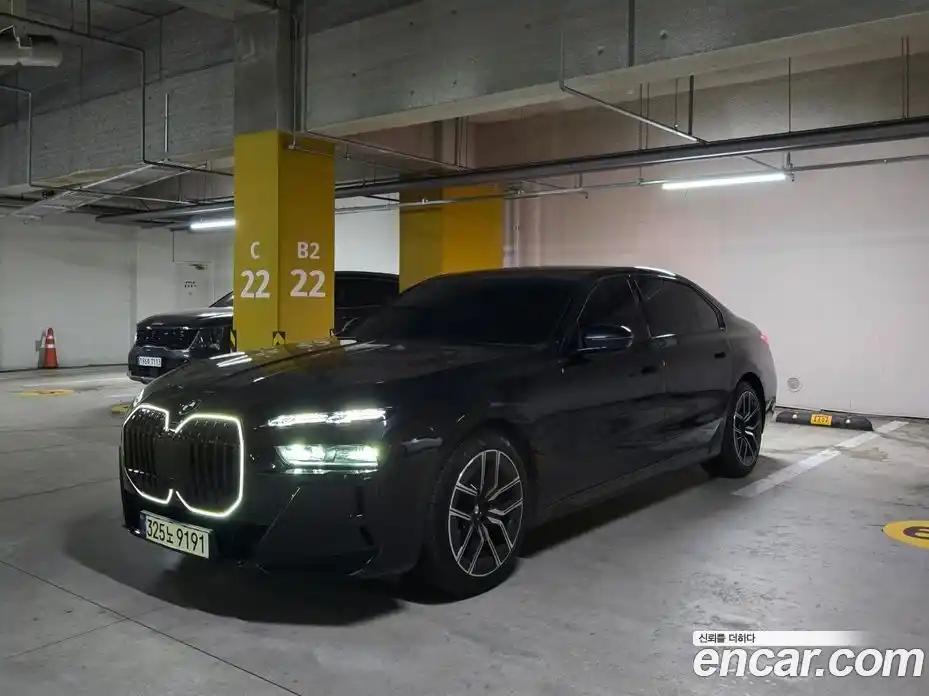 BMW 7 серия 2023 3.0 автомат (гидро), фото 3