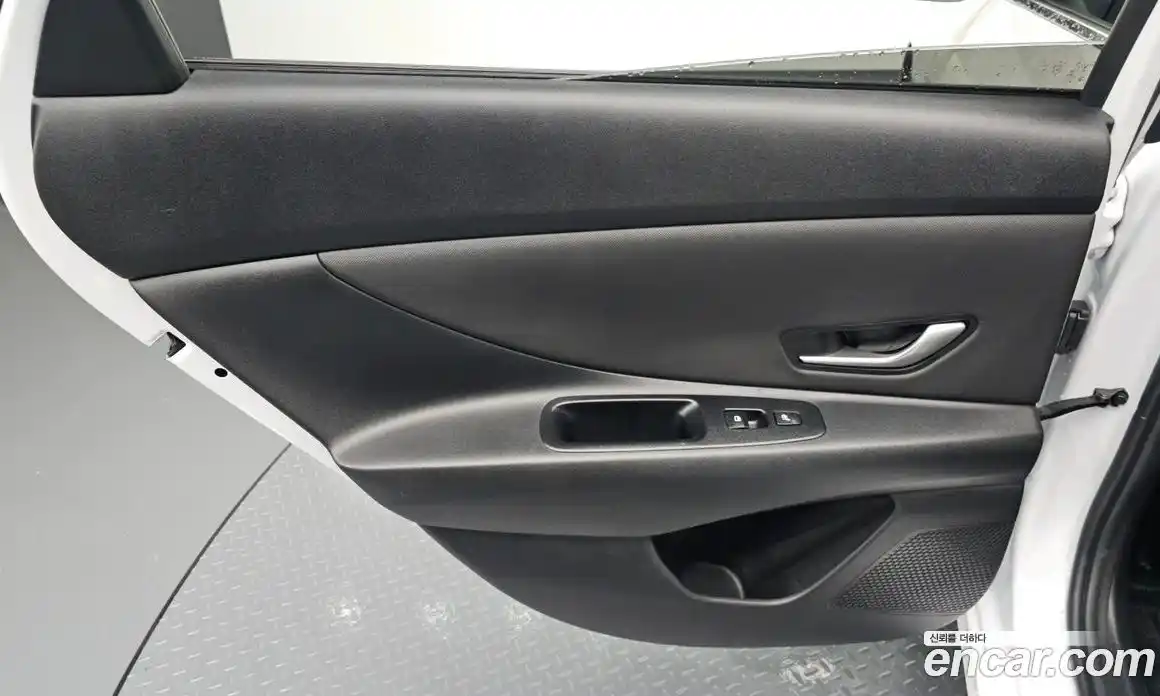 Hyundai Avante 2025 1.6 автомат (гидро), фото 15