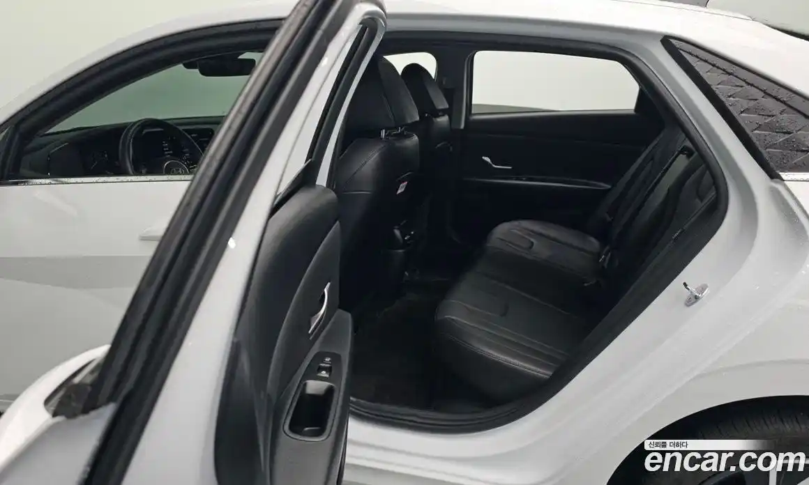 Hyundai Avante 2025 1.6 автомат (гидро), фото 18