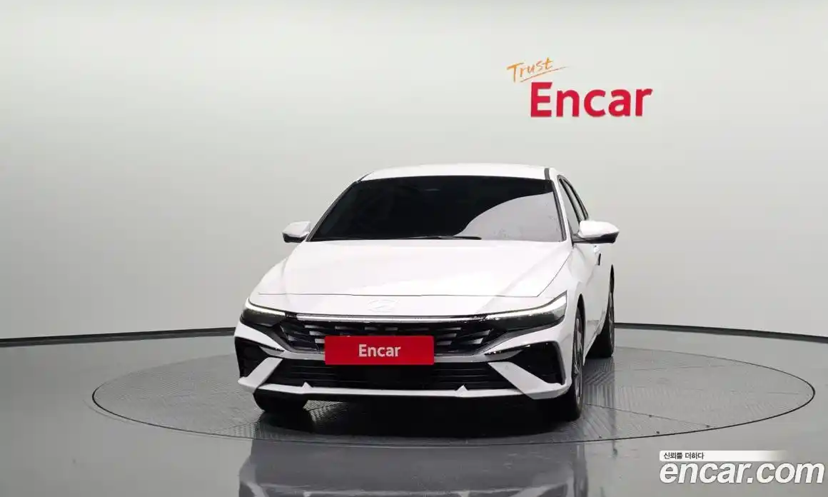 Hyundai Avante 2025 1.6 автомат (гидро), фото 3