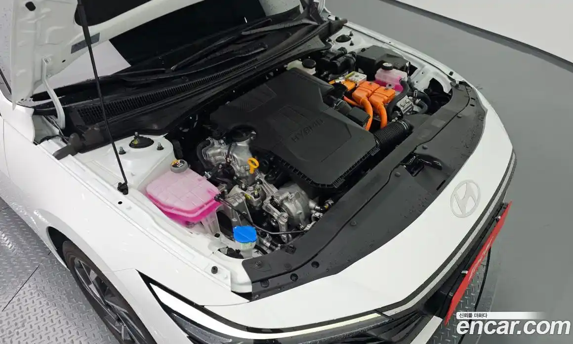 Hyundai Avante 2025 1.6 автомат (гидро), фото 6