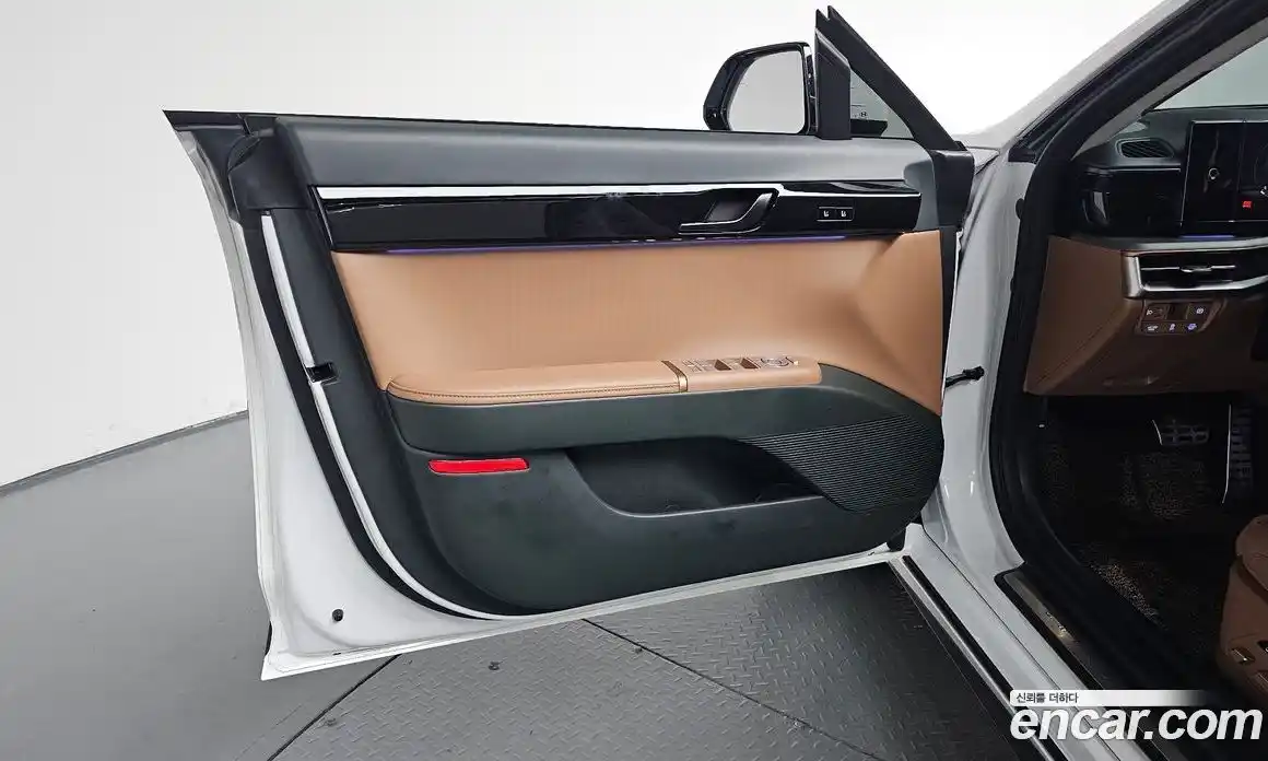 Hyundai Grandeur 2025 1.6 автомат (гидро), фото 13