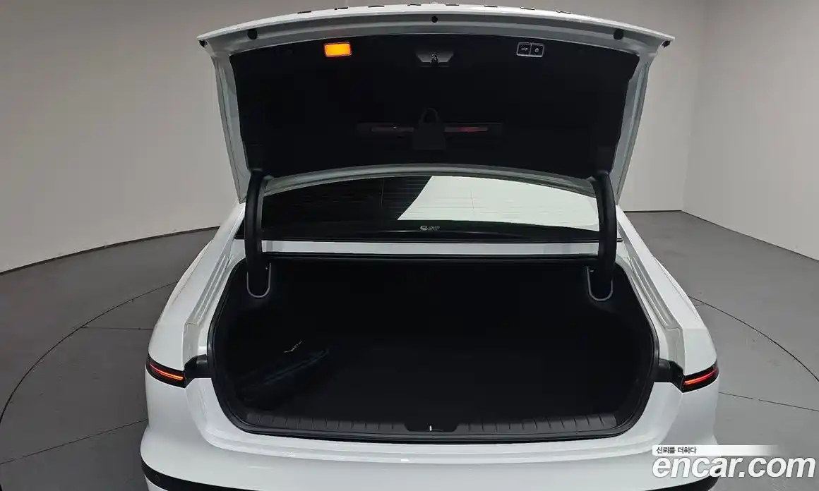 Hyundai Grandeur 2025 1.6 автомат (гидро), фото 25