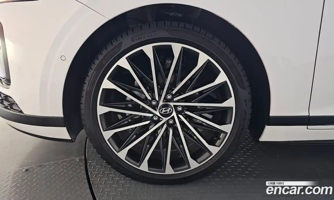 Hyundai Grandeur 2025 1.6 автомат (гидро), фото 4