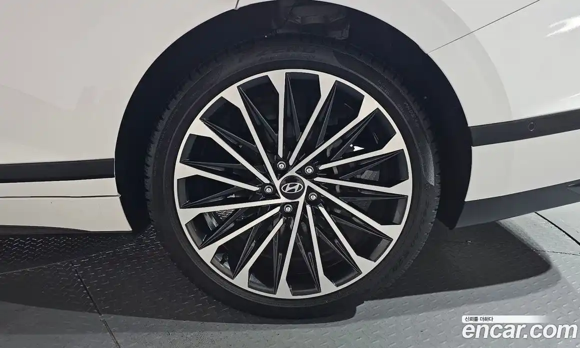 Hyundai Grandeur 2025 1.6 автомат (гидро), фото 6