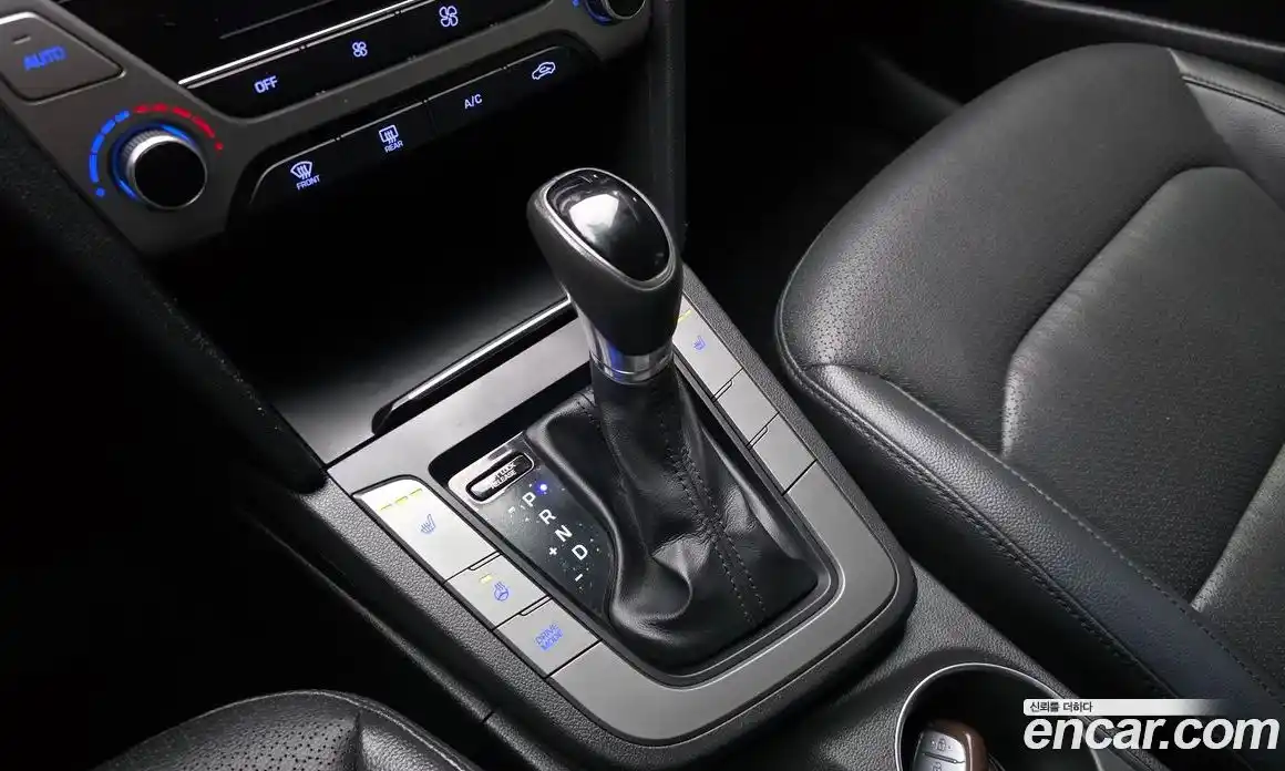 Hyundai Avante 2015 1.6 автомат (гидро), фото 12