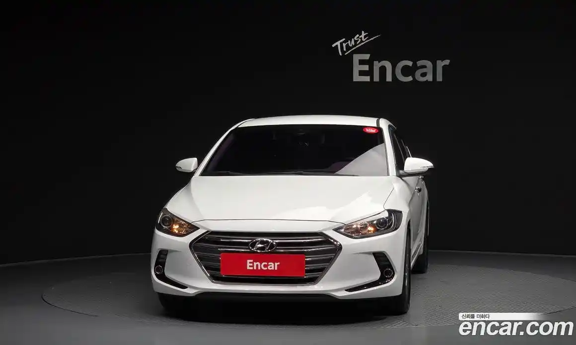 Hyundai Avante 2015 1.6 автомат (гидро), фото 3