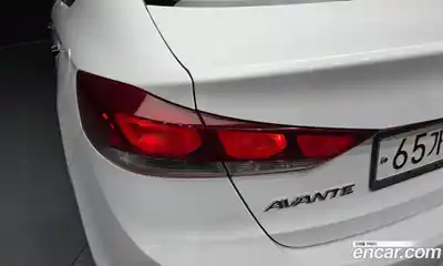 Hyundai Avante 2015 1.6 автомат (гидро), миниатюра 9