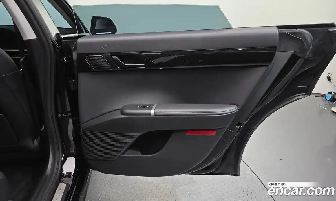 Hyundai Grandeur 2023 3.5 автомат (гидро), фото 15
