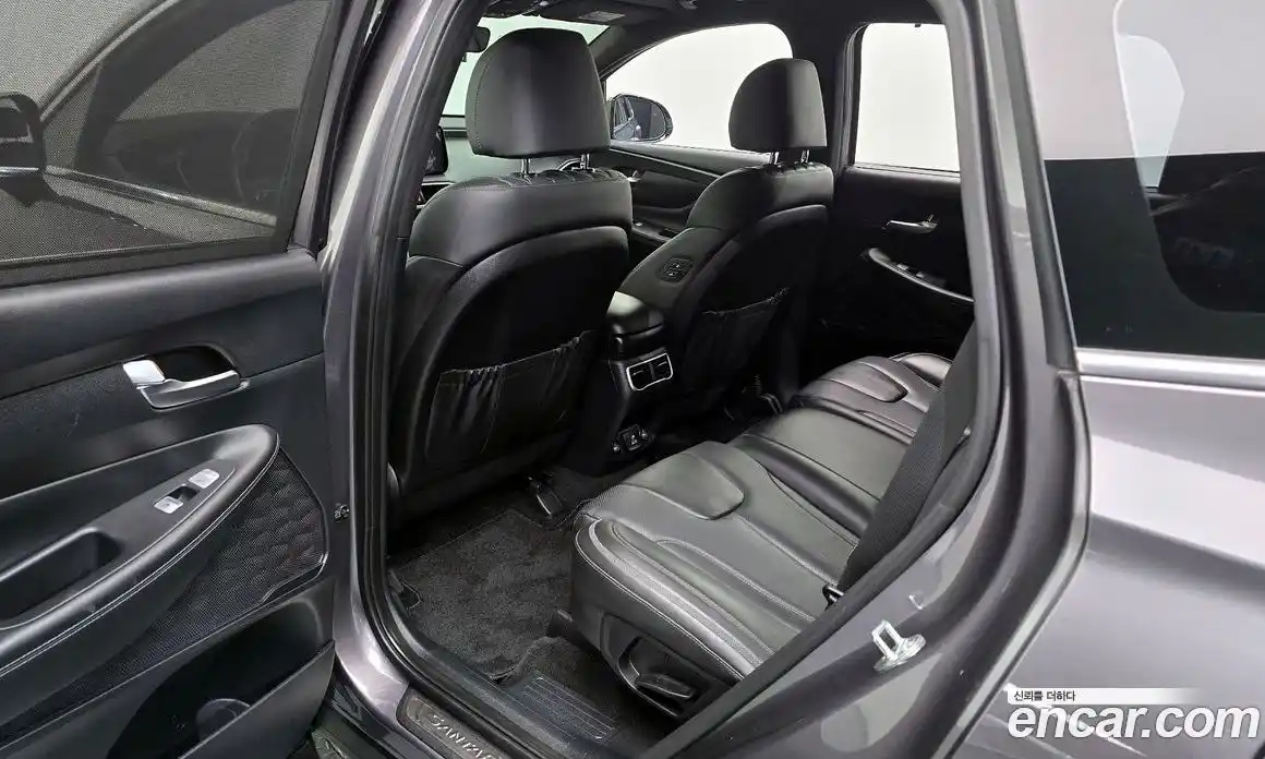 Hyundai Santa Fe 2022 1.6 автомат (гидро), фото 16