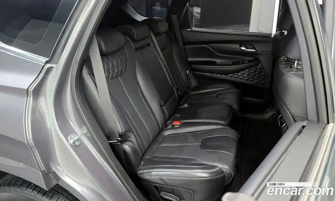 Hyundai Santa Fe 2022 1.6 автомат (гидро), фото 17