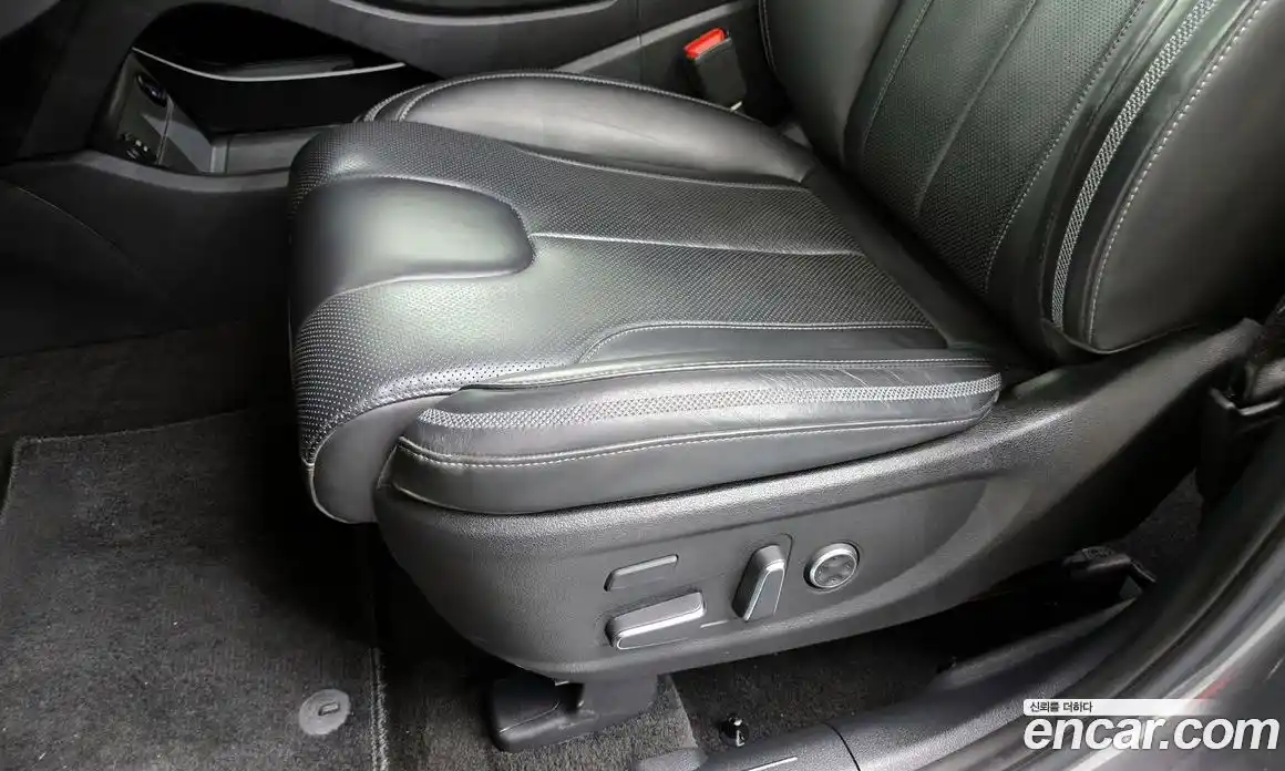 Hyundai Santa Fe 2022 1.6 автомат (гидро), фото 32