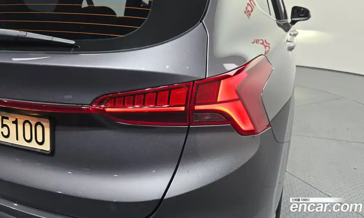 Hyundai Santa Fe 2022 1.6 автомат (гидро), фото 9