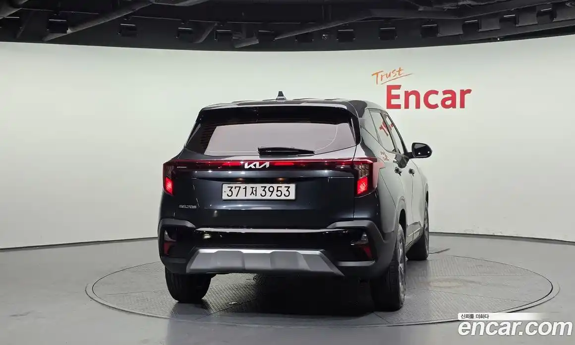 Kia Seltos 2022 1.6 автомат (гидро), фото 4