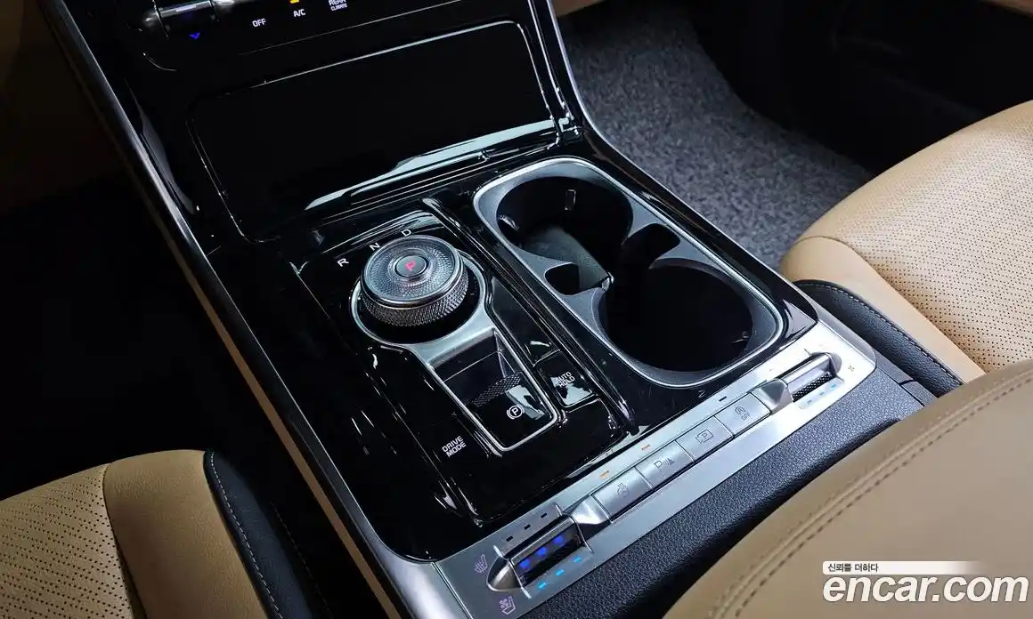 Kia Carnival 2022 2.2 автомат (гидро), фото 12