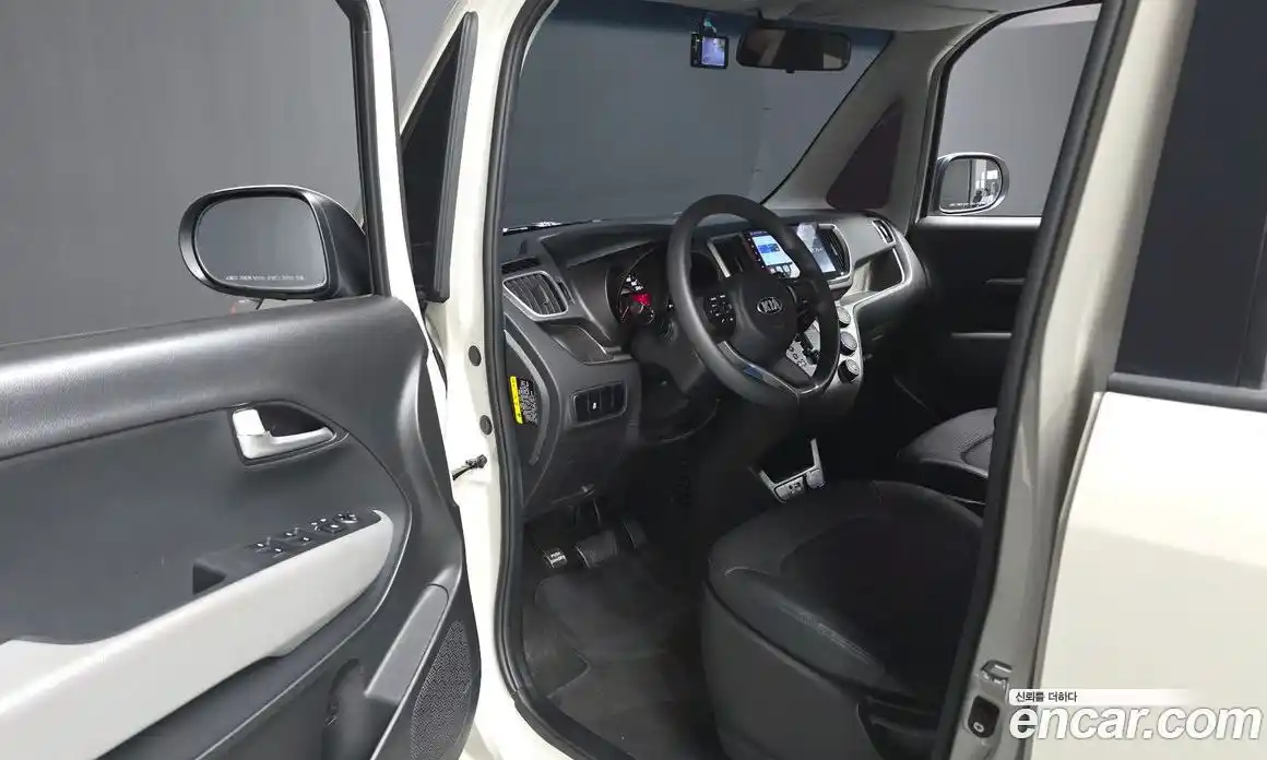 Kia Ray 2019 1.0 автомат (гидро), фото 13