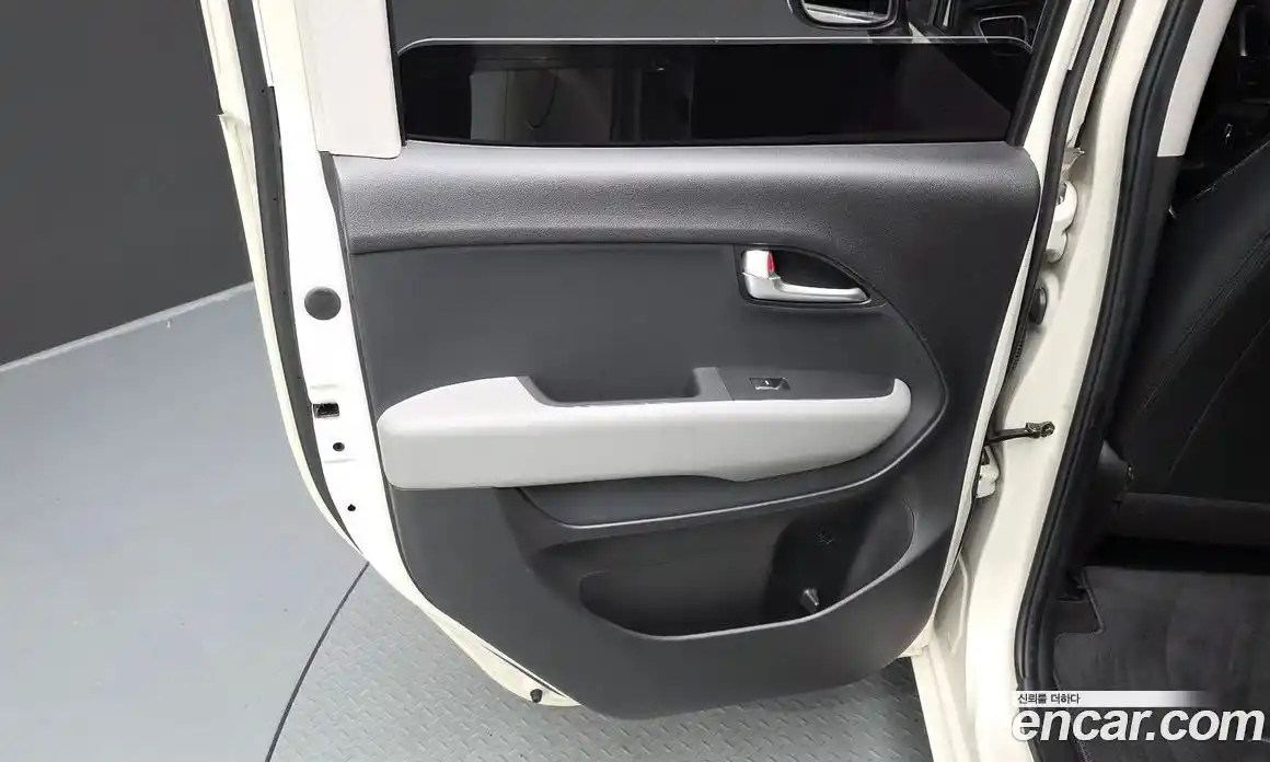 Kia Ray 2019 1.0 автомат (гидро), фото 15