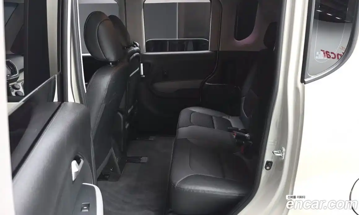 Kia Ray 2019 1.0 автомат (гидро), фото 17