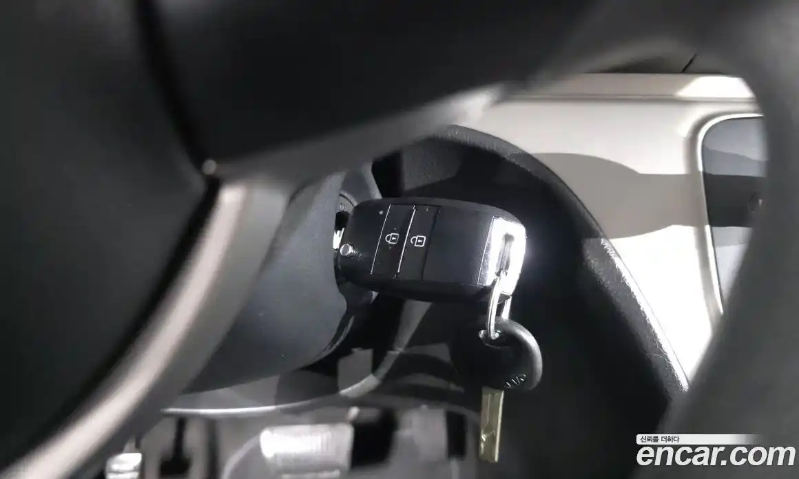 Kia Ray 2019 1.0 автомат (гидро), фото 31