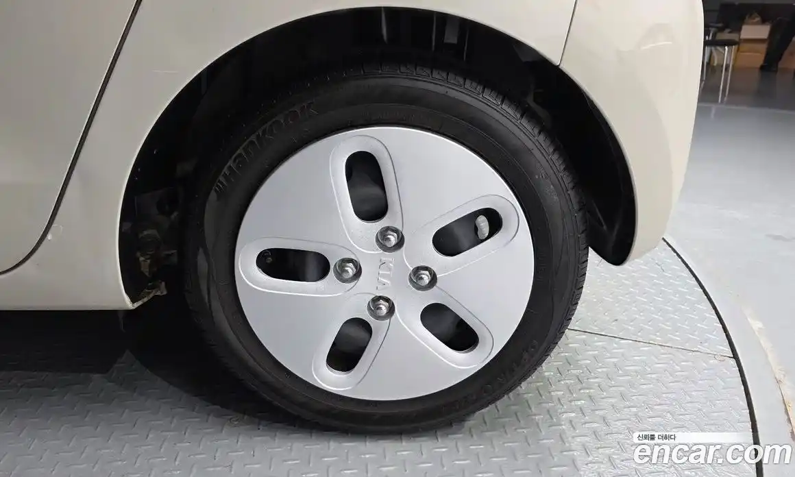 Kia Ray 2019 1.0 автомат (гидро), фото 7