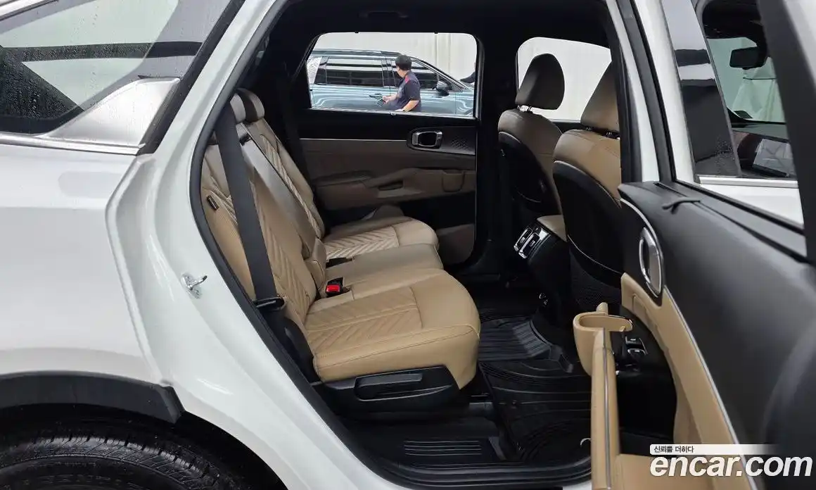 Kia Sorento 2024 1.6 автомат (гидро), фото 18