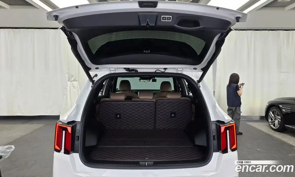 Kia Sorento 2024 1.6 автомат (гидро), фото 26