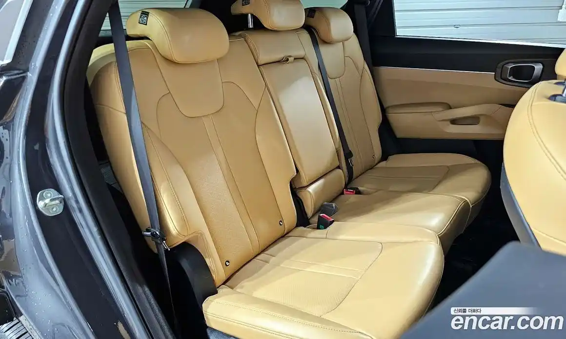 Kia Sorento 2023 2.2 автомат (гидро), фото 12