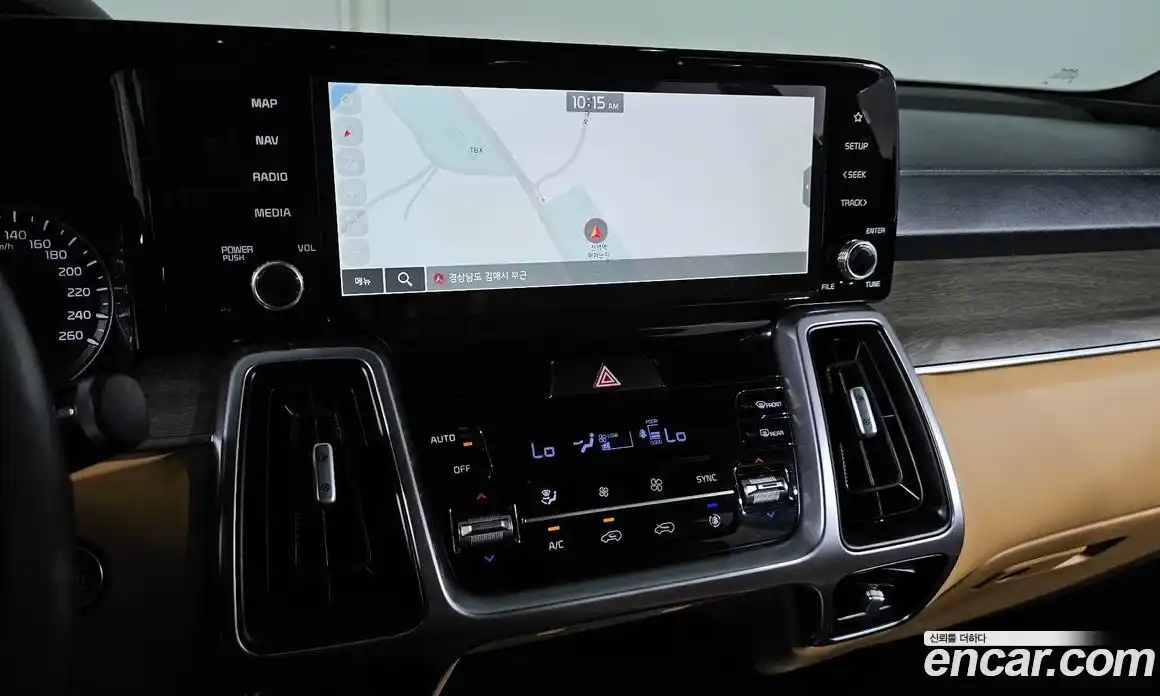 Kia Sorento 2023 2.2 автомат (гидро), фото 15