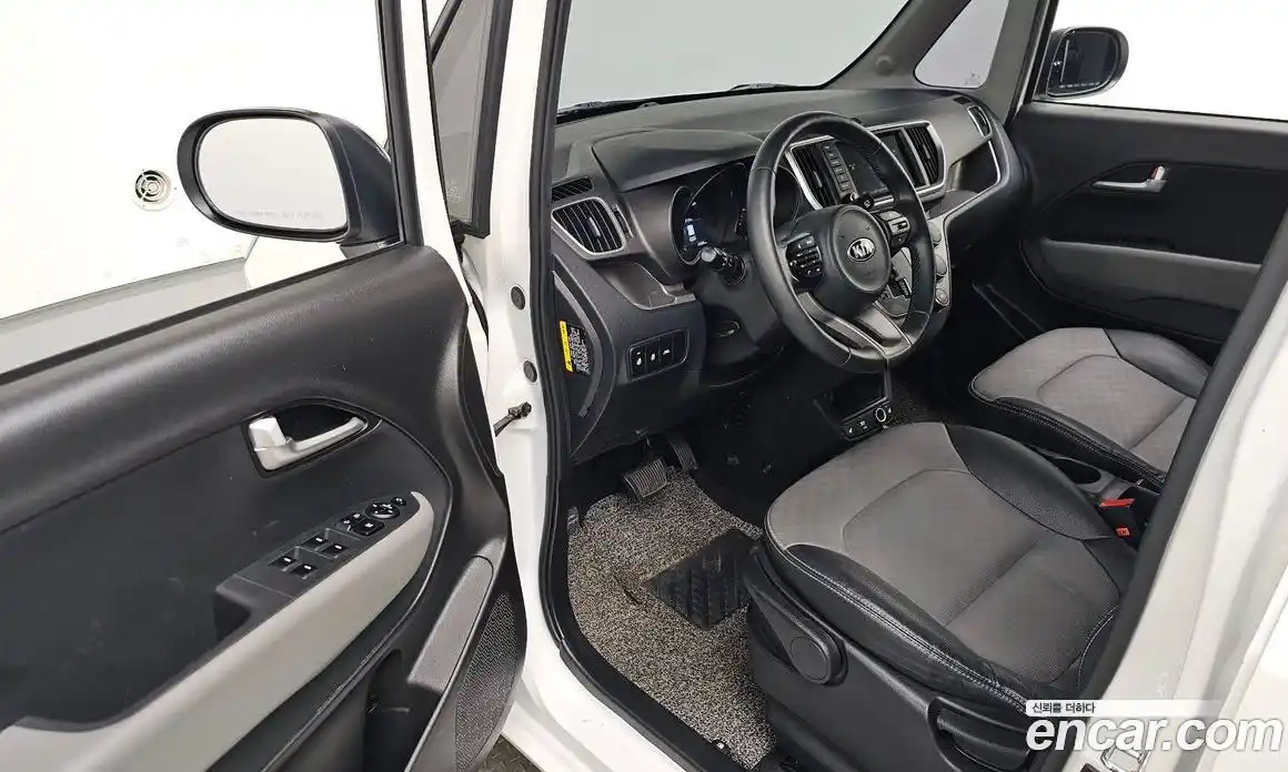 Kia Ray 2021 1.0 автомат (гидро), фото 12