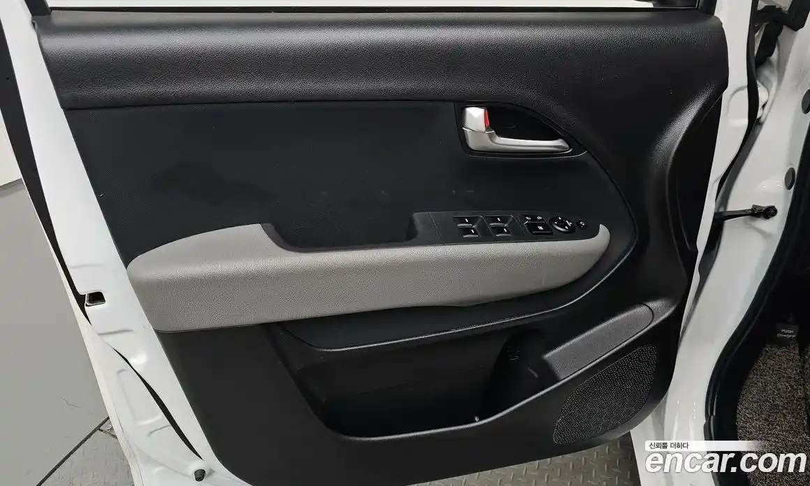 Kia Ray 2021 1.0 автомат (гидро), фото 13