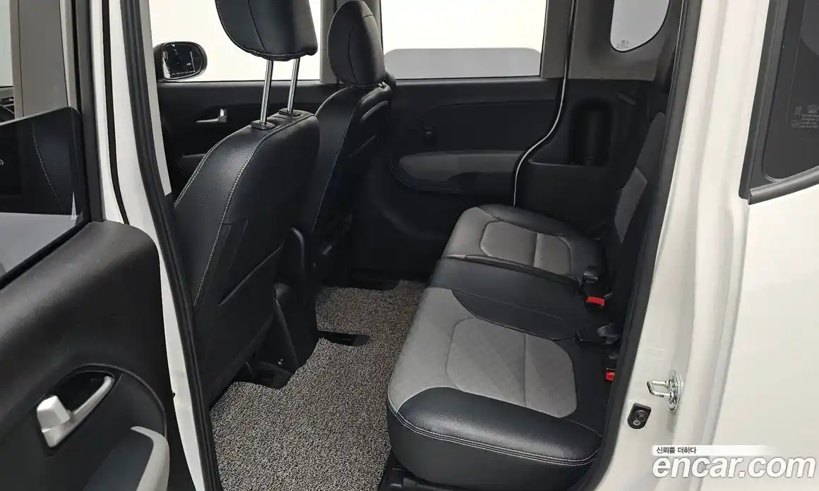 Kia Ray 2021 1.0 автомат (гидро), фото 16