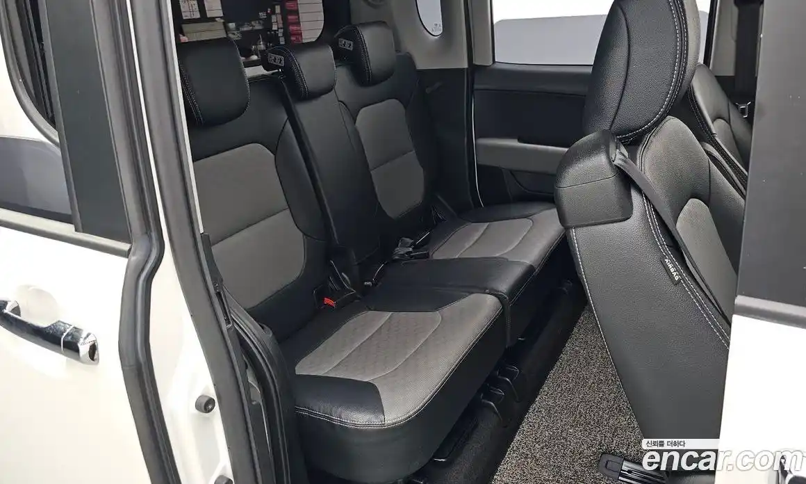 Kia Ray 2021 1.0 автомат (гидро), фото 17