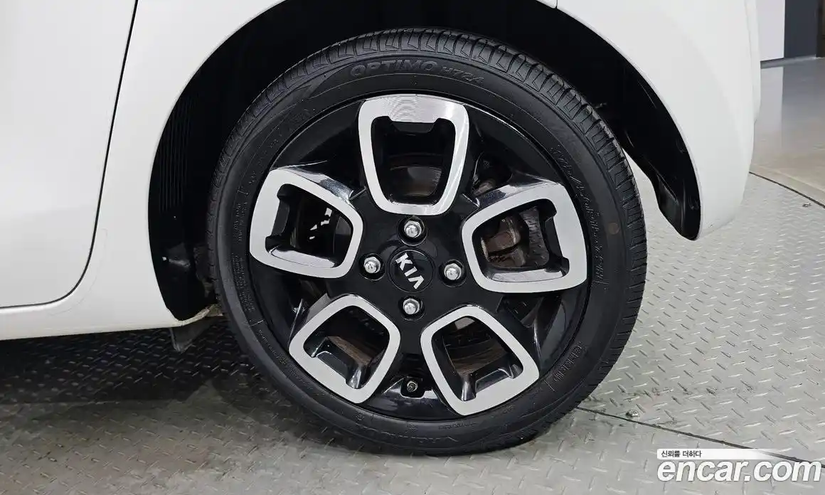 Kia Ray 2021 1.0 автомат (гидро), фото 6