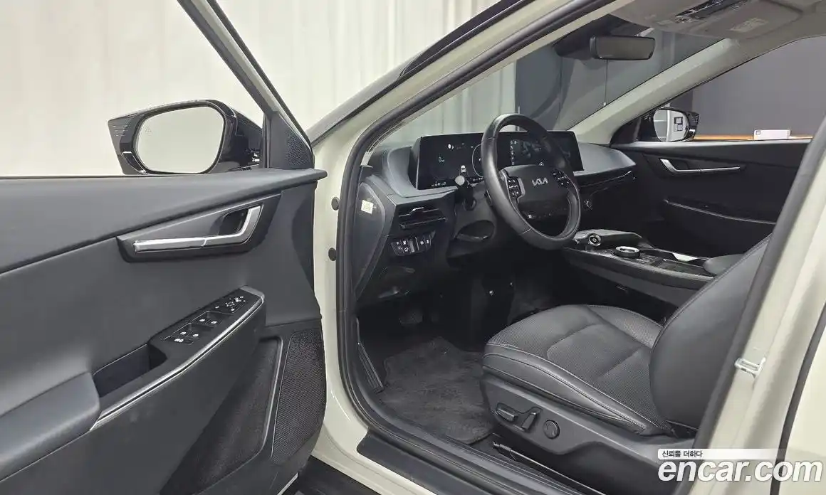 Kia EV6 2022 0.1 автомат (гидро), фото 13