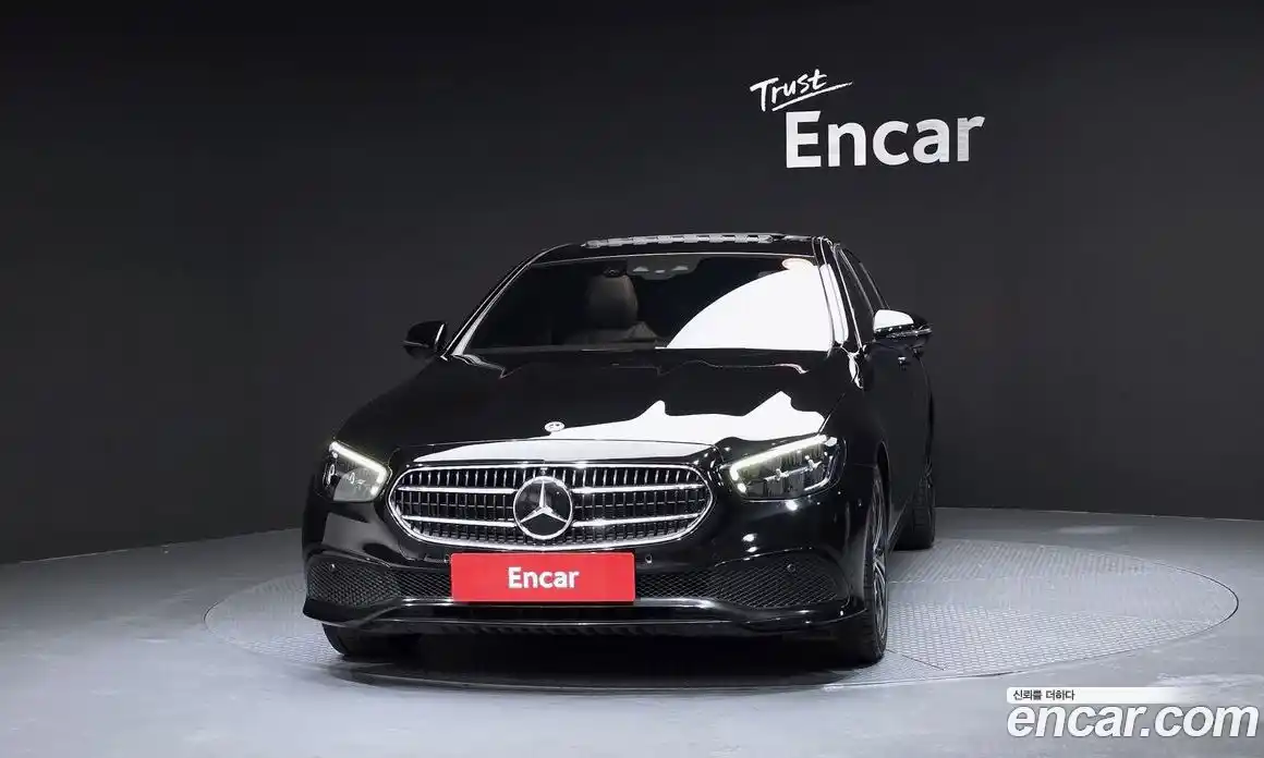 Mercedes-Benz E-Class 2022 2.0 автомат (гидро), фото 3