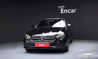 Mercedes-Benz E-Class 2022 2.0 автомат (гидро), миниатюра 3