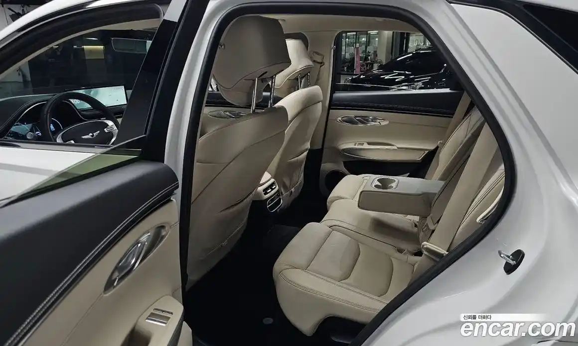 Genesis GV70 2023 2.5 автомат (гидро), фото 17
