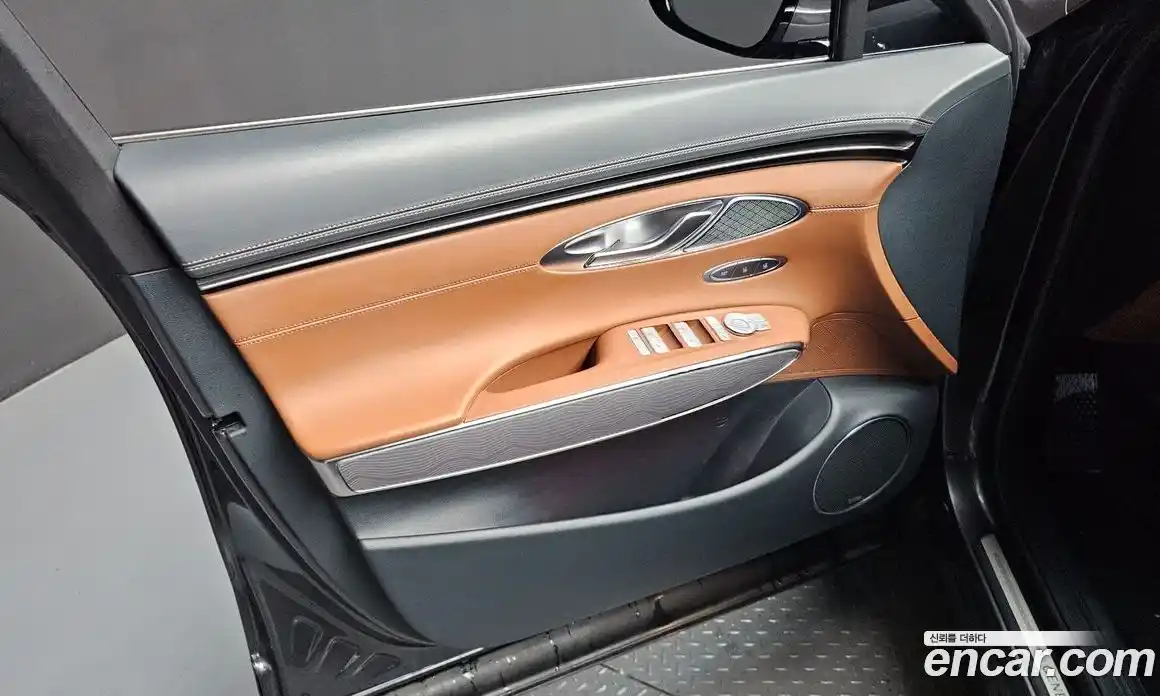 Genesis GV70 2021 3.5 автомат (гидро), фото 14