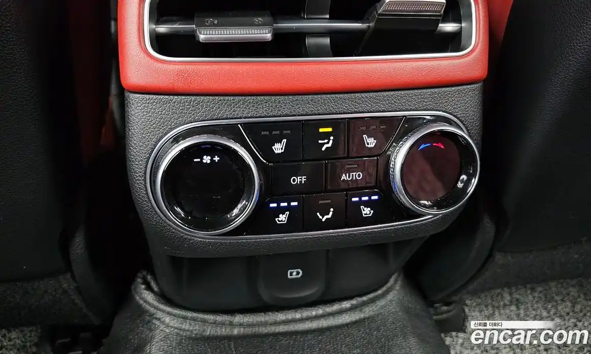 Genesis GV70 2021 3.5 автомат (гидро), фото 25