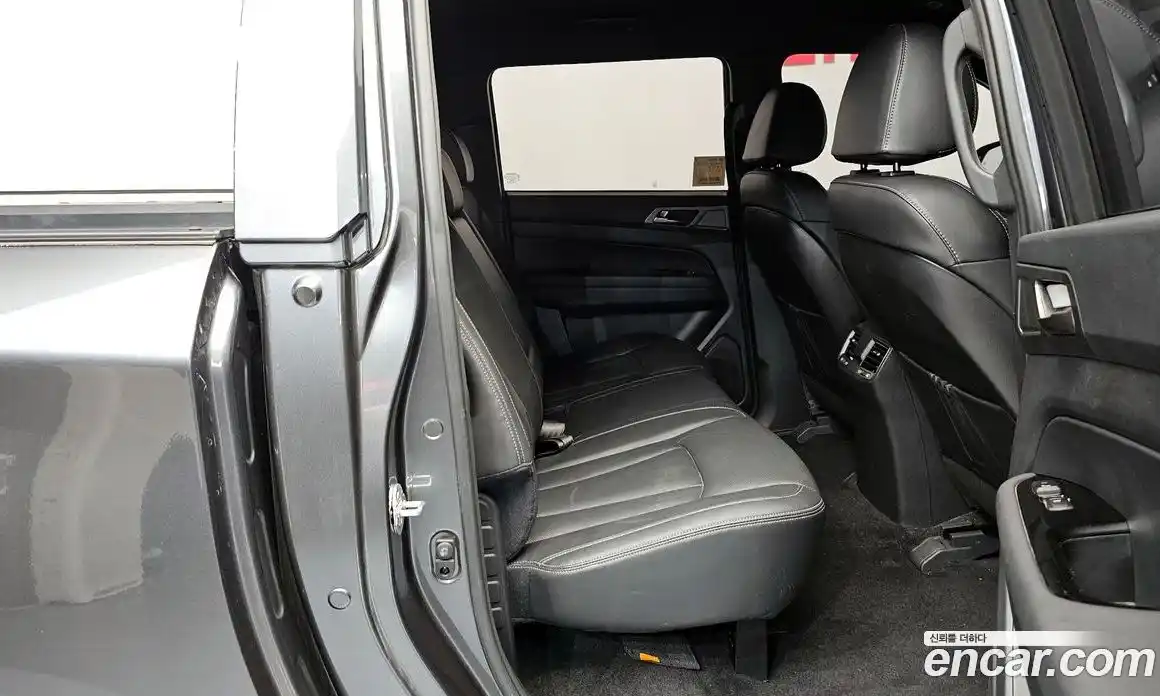SsangYong Rexton 2024 2.2 автомат (гидро), фото 12