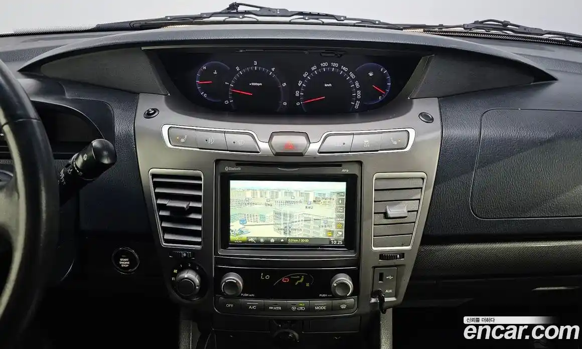 SsangYong Korando 2014 2.0 автомат (гидро), фото 14