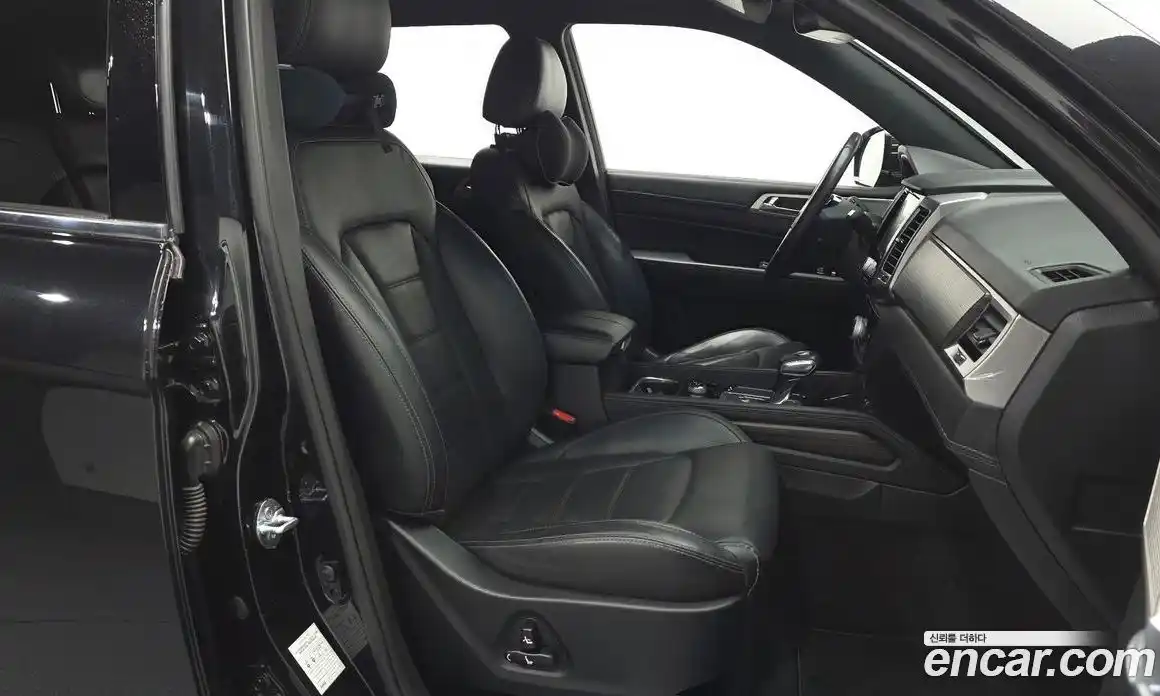 SsangYong Rexton 2018 2.2 автомат (гидро), фото 12