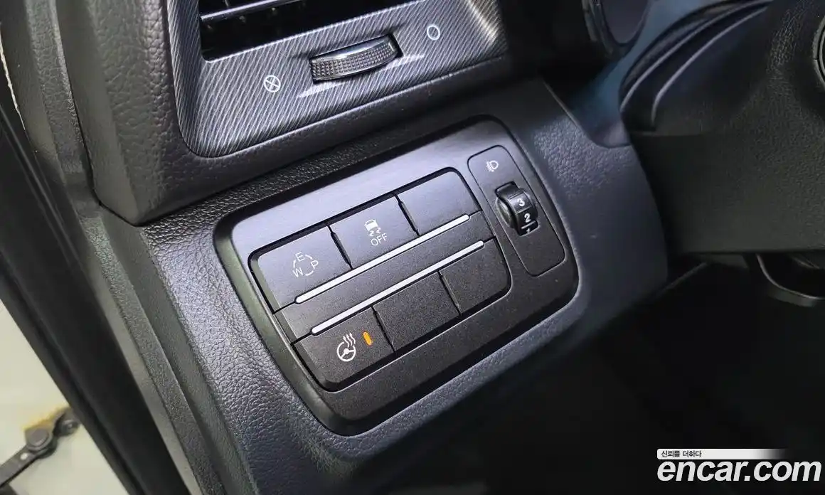 SsangYong TIBOLI 2017 1.6 автомат (гидро), фото 13 SsangYong TIBOLI 2017 1.6 автомат (гидро), фото 13
