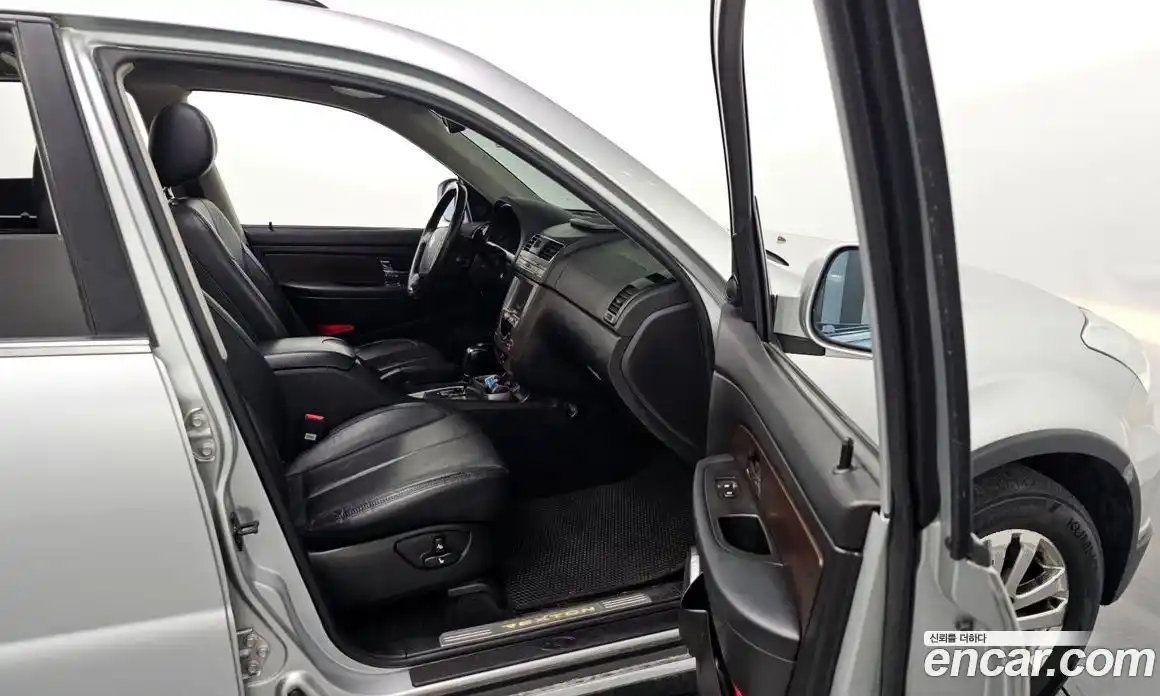 SsangYong Rexton 2013 2.0 автомат (гидро), фото 16
