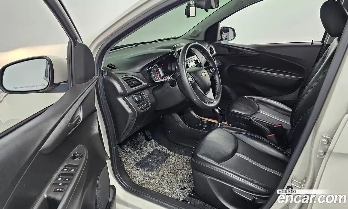 Chevrolet Spark 2019 1.0 автомат (гидро), фото 13