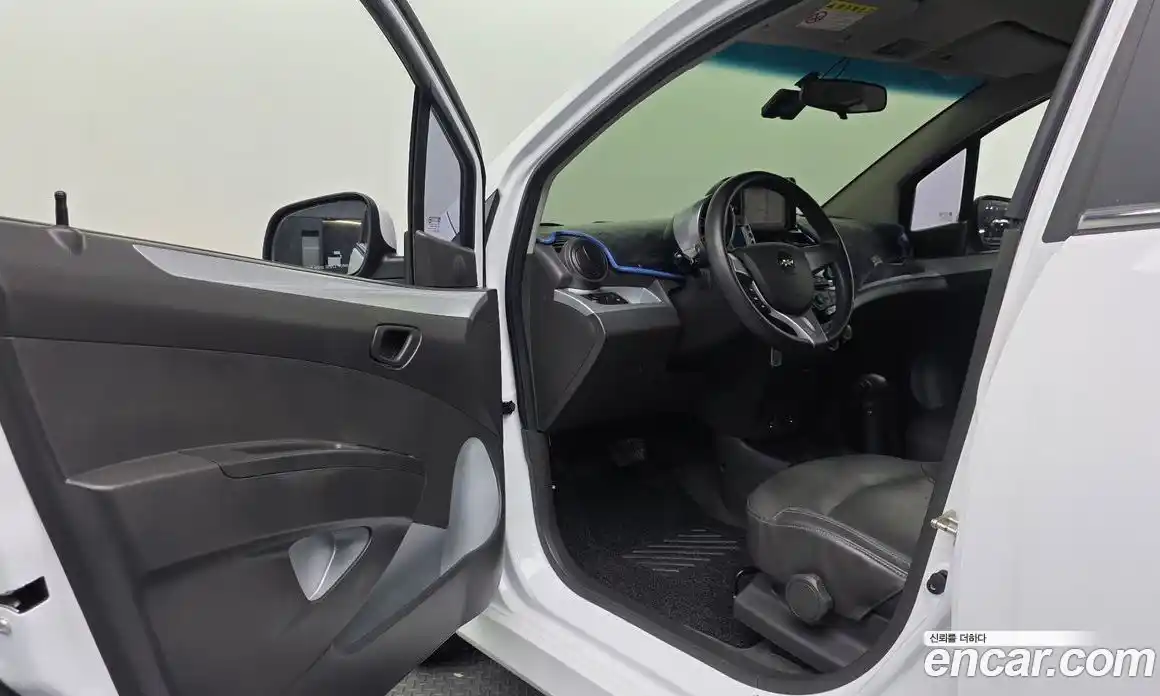 Chevrolet Spark 2013 1.0 автомат (гидро), фото 13