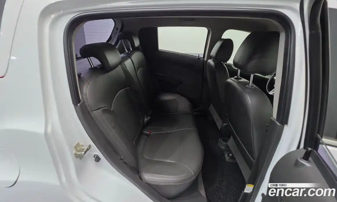 Chevrolet Spark 2013 1.0 автомат (гидро), фото 24