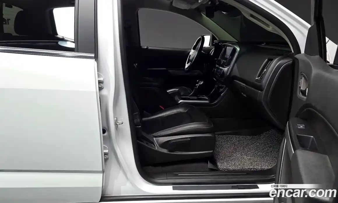 Chevrolet Colorado 2022 3.6 автомат (гидро), фото 16