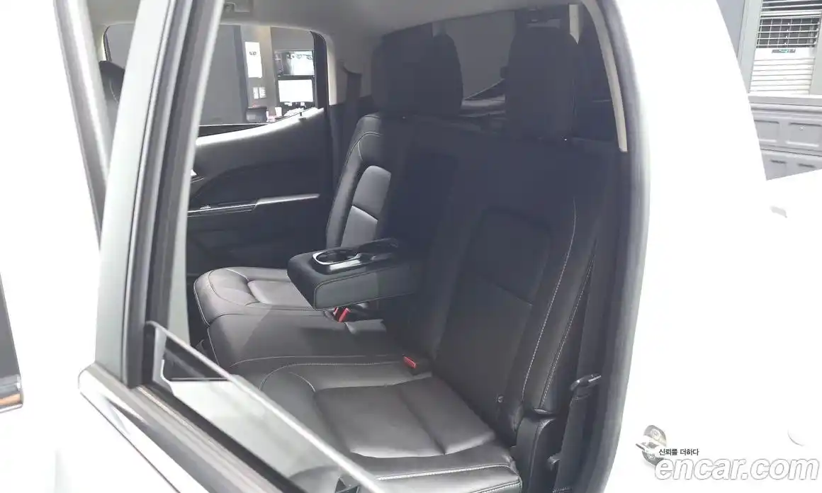 Chevrolet Colorado 2022 3.6 автомат (гидро), фото 18